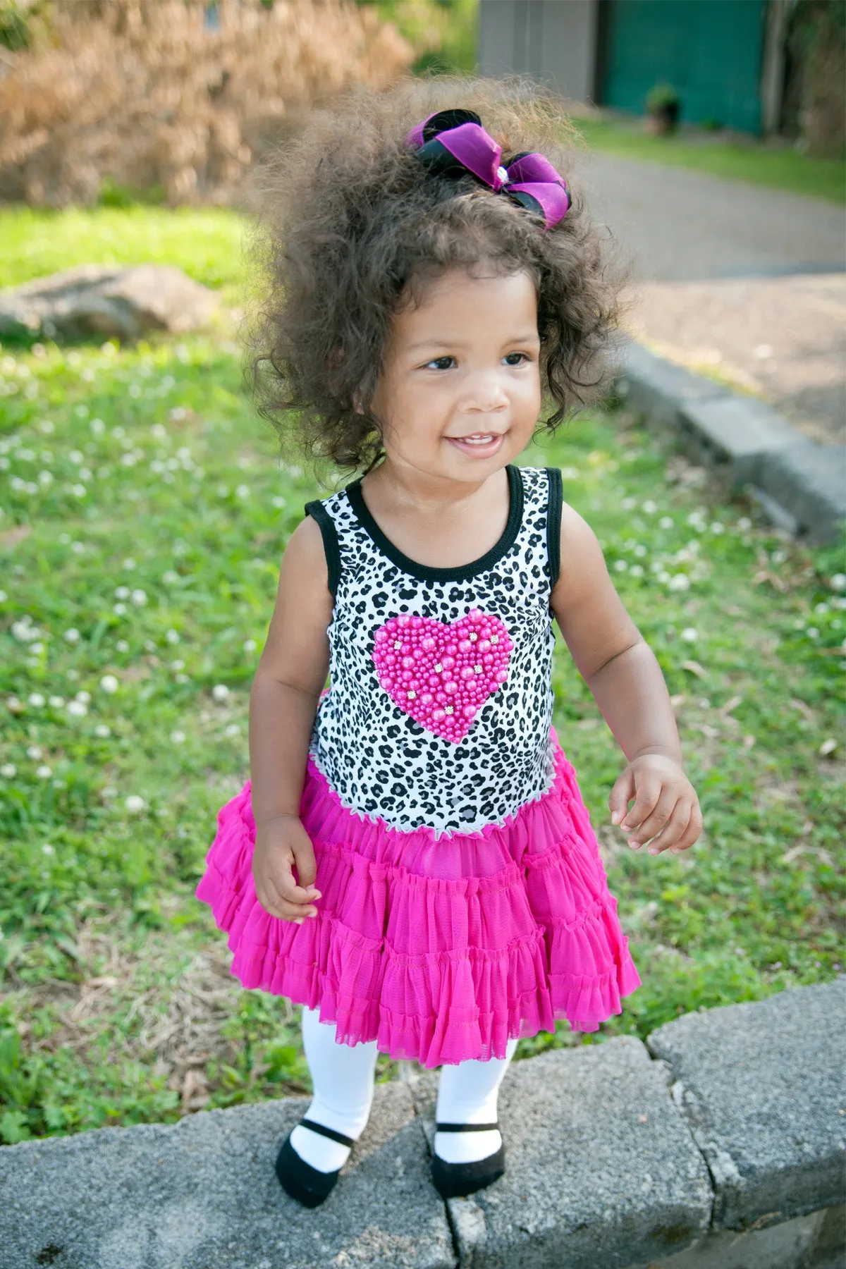 Baby girl tights with black Mary Jane shoe-look design. Comfort waist & anti-slip soles.  6-12 months